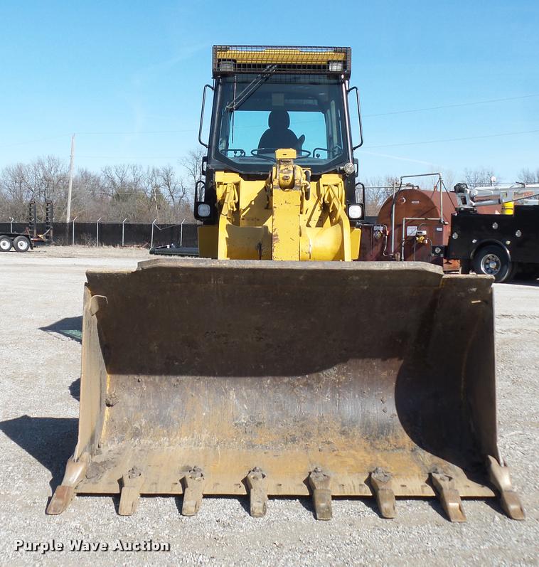 image for item L4679 2004 Caterpillar 963C track loader