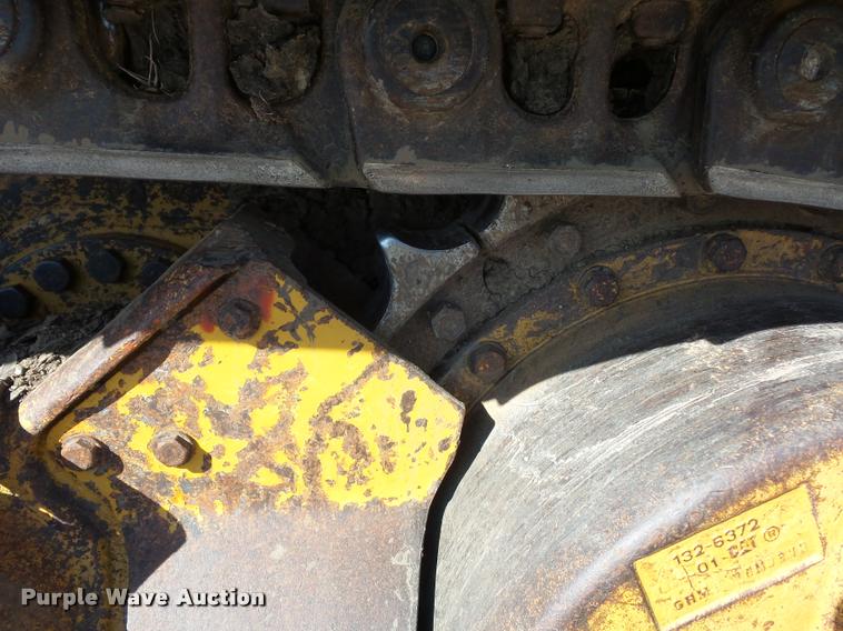 image for item L4679 2004 Caterpillar 963C track loader