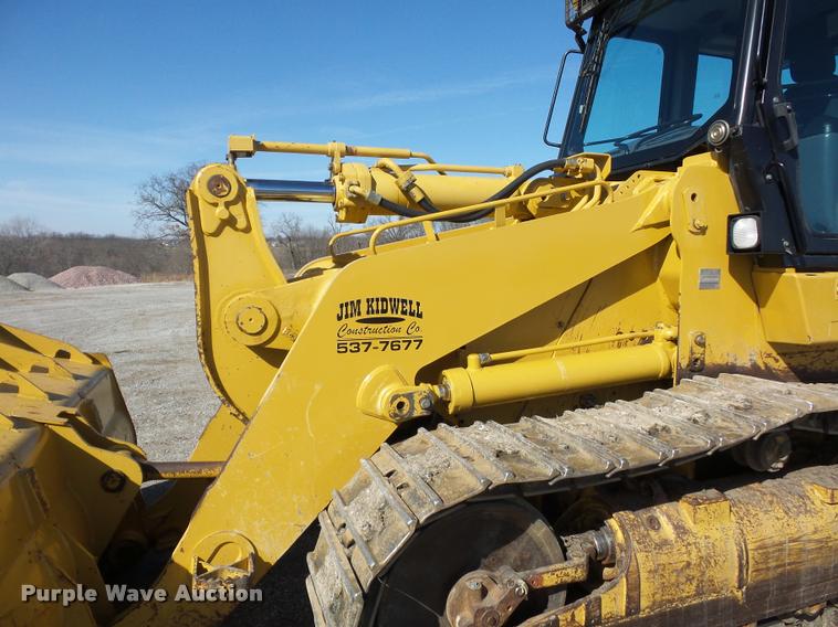 image for item L4679 2004 Caterpillar 963C track loader