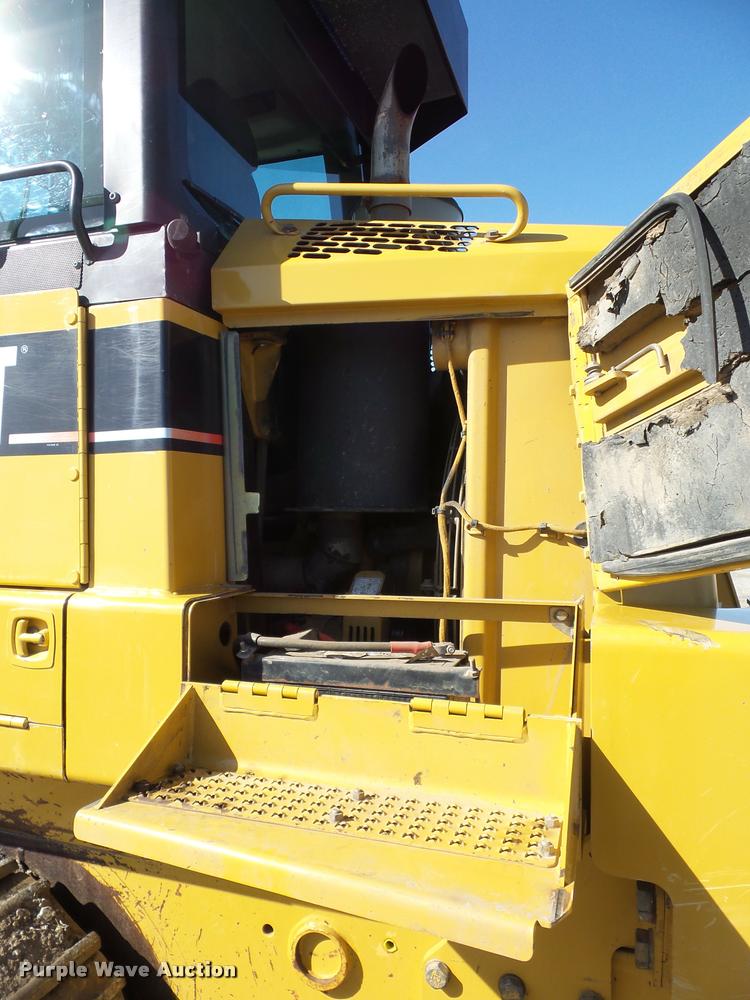 image for item L4679 2004 Caterpillar 963C track loader