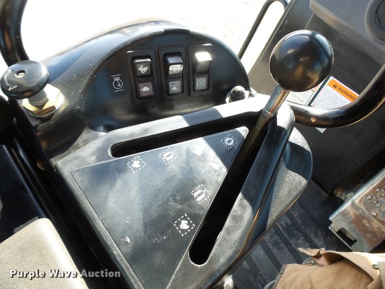 image for item L4679 2004 Caterpillar 963C track loader