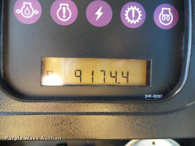 image for item L4679 2004 Caterpillar 963C track loader