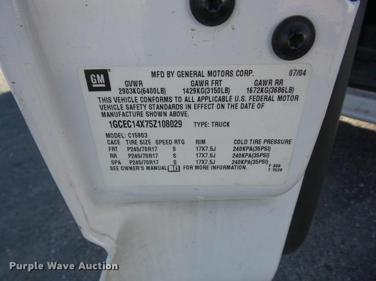 image for item AG9054 2005 Chevrolet Silverado 1500 utility bed pickup truck