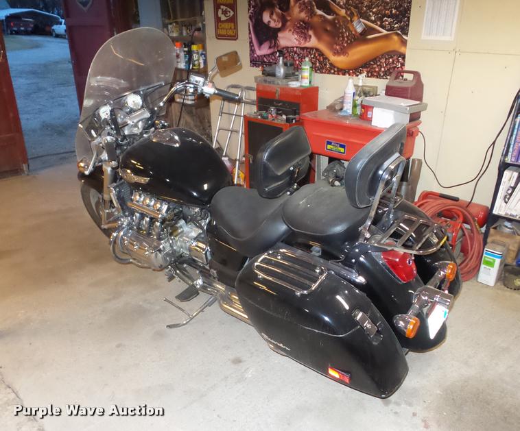 image for item AG9251 1997 Honda GL1500CT Valkyrie Tourer motorcycle