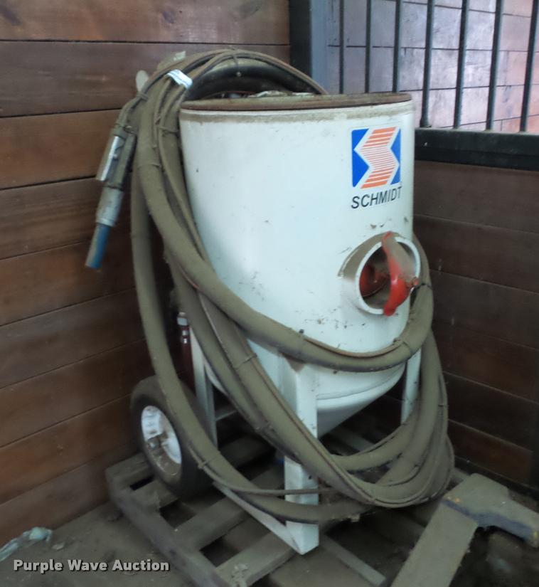 image for item AG9256 Schmidt sand blaster