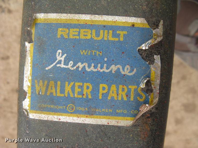 image for item AR9907 Walker floor jack