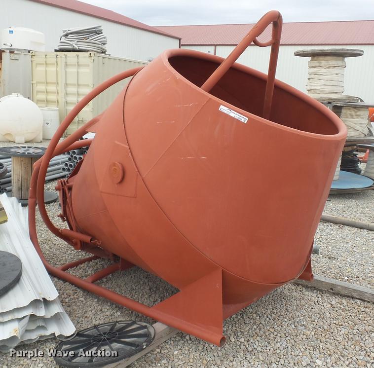 image for item AX9299 Concrete hopper