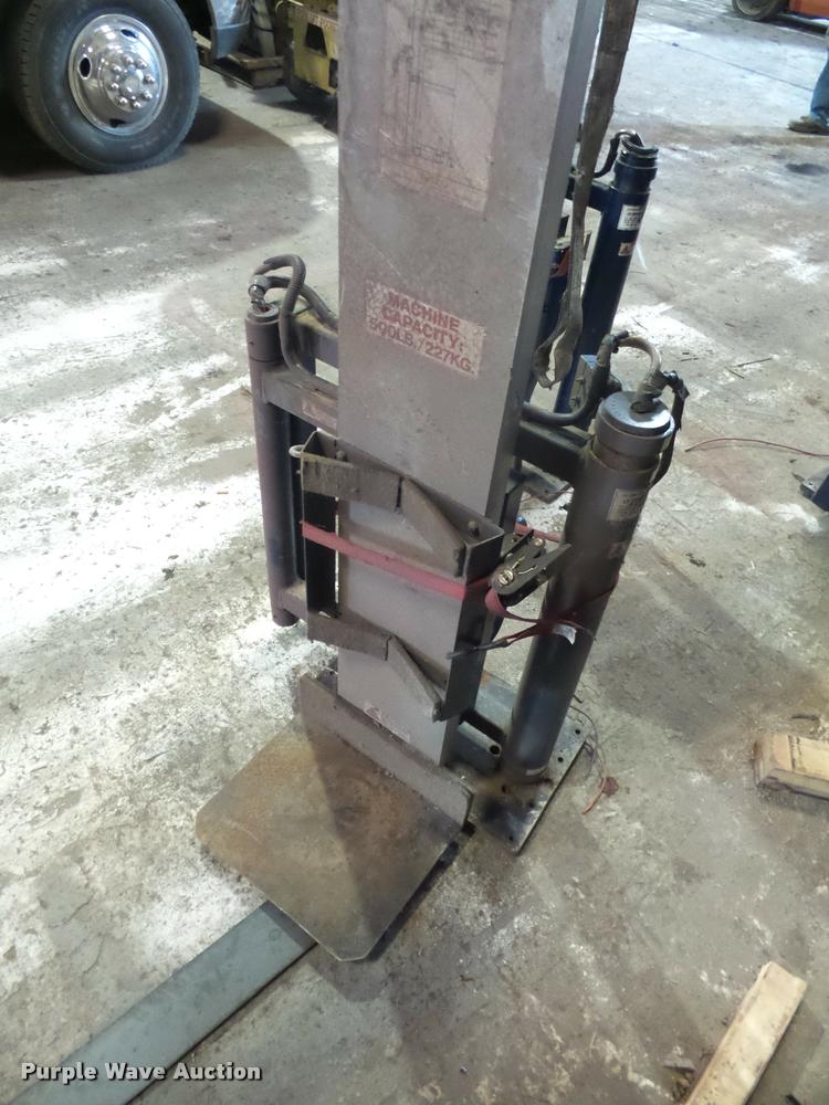 image for item AX9302 Powermate end gate lift