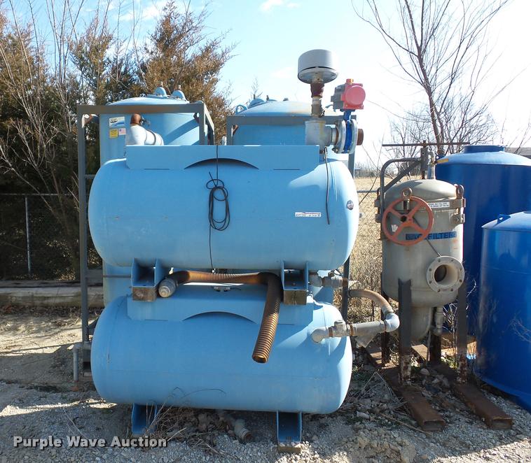 image for item BI9136 (2) air tanks