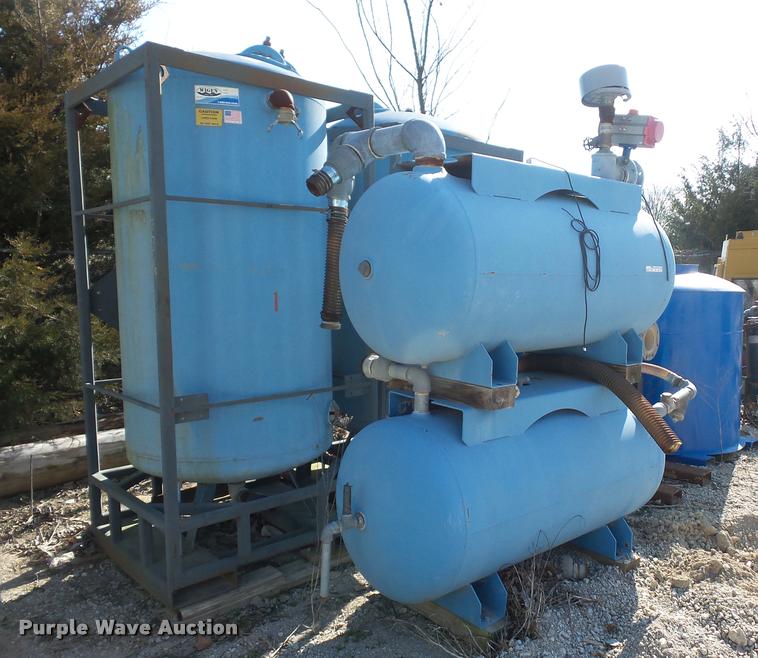 image for item BI9136 (2) air tanks