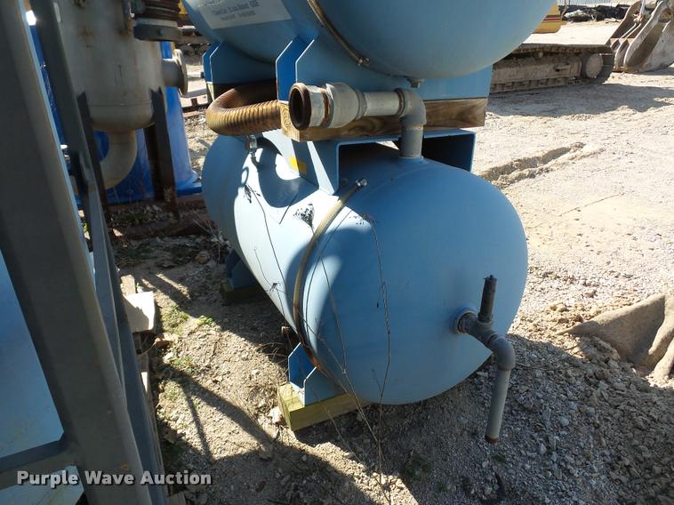 image for item BI9136 (2) air tanks