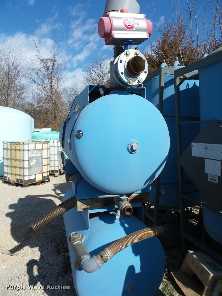 image for item BI9136 (2) air tanks