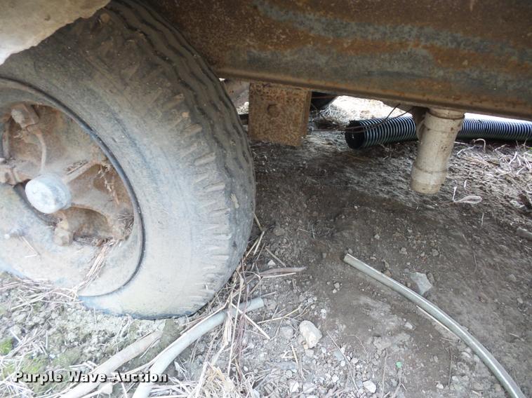 image for item BI9139 1988 mobile shower trailer