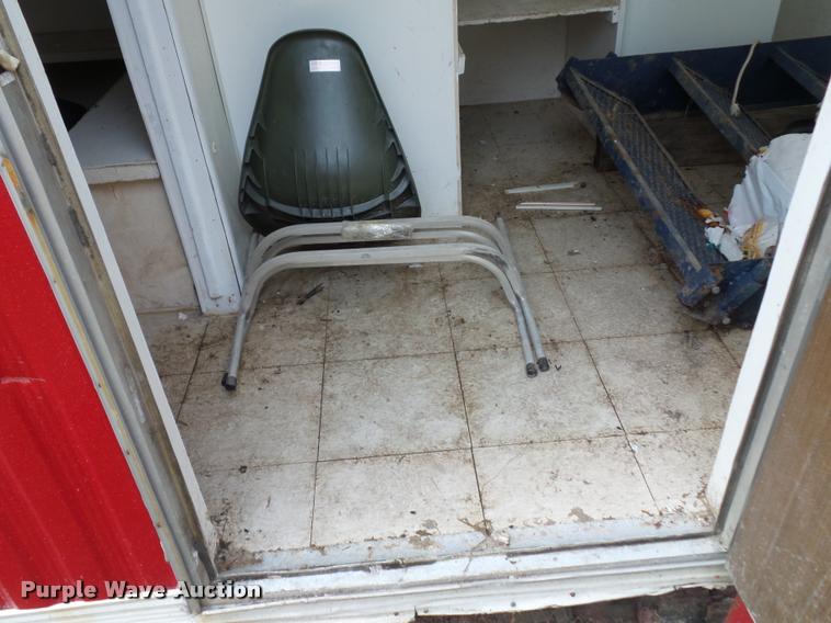 image for item BI9139 1988 mobile shower trailer