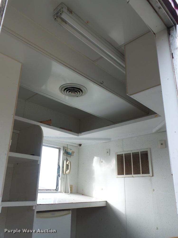 image for item BI9139 1988 mobile shower trailer