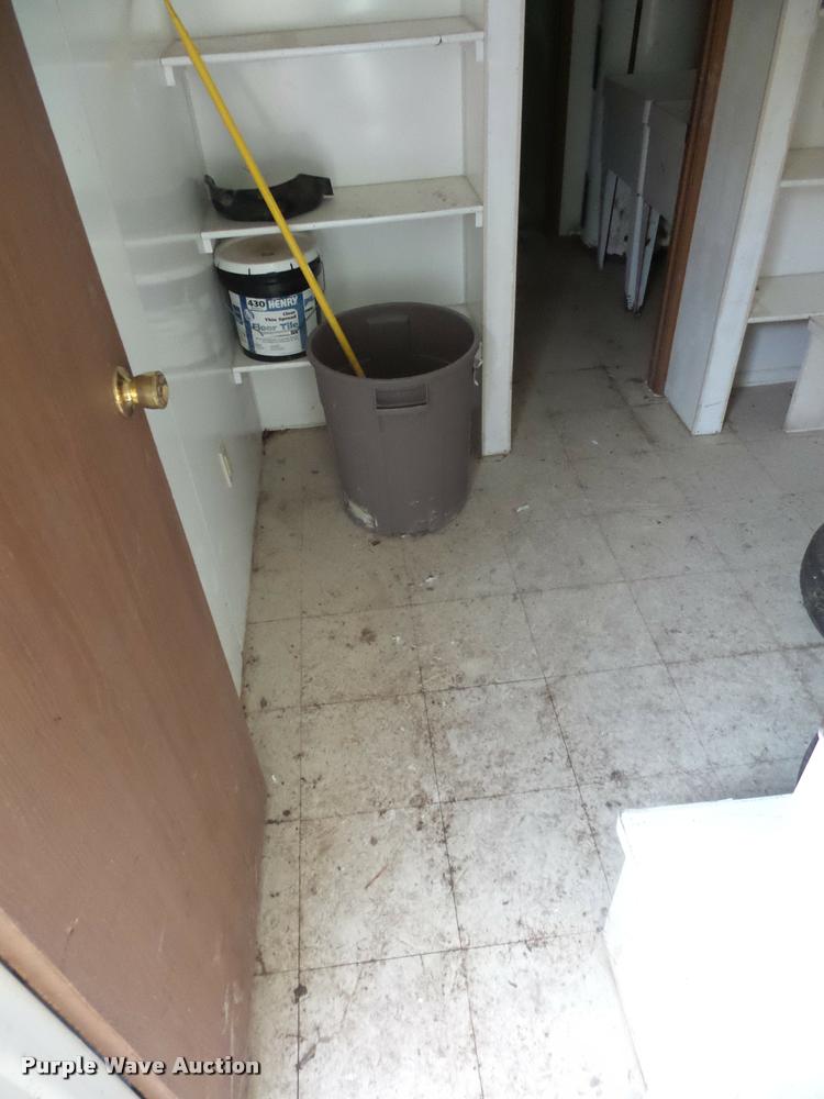 image for item BI9139 1988 mobile shower trailer