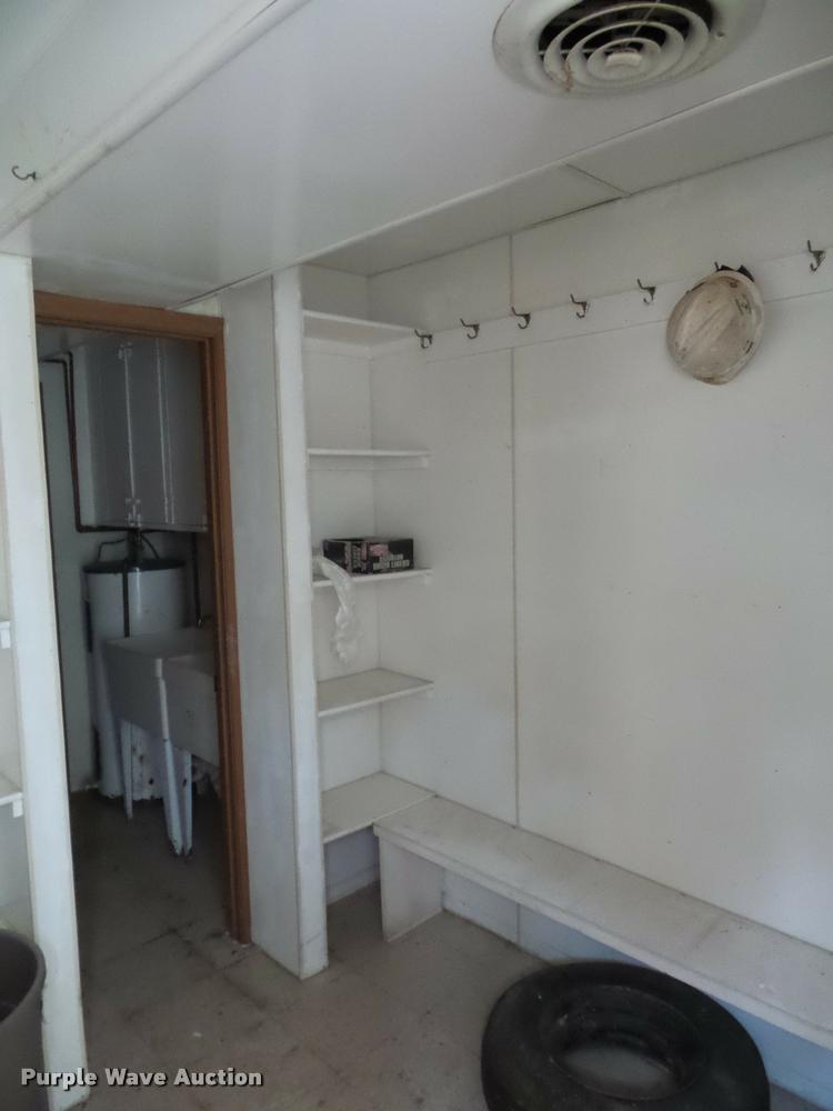 image for item BI9139 1988 mobile shower trailer