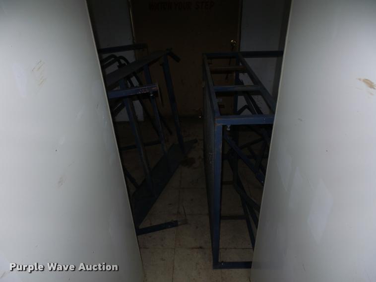 image for item BI9139 1988 mobile shower trailer