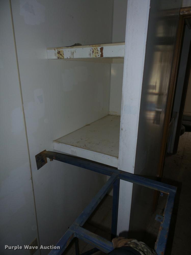 image for item BI9139 1988 mobile shower trailer