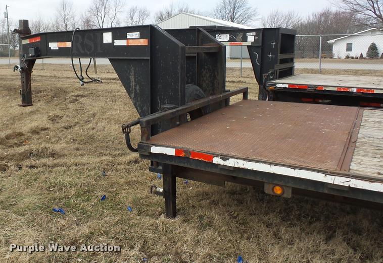 image for item BI9143 2002 Diamond C equipment trailer