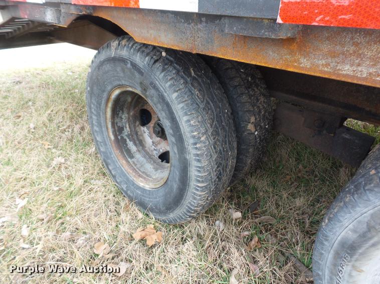 image for item BI9143 2002 Diamond C equipment trailer