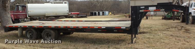 image for item BI9144 1999 Starlite equipment trailer