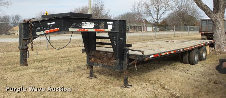 image for item BI9144 1999 Starlite equipment trailer