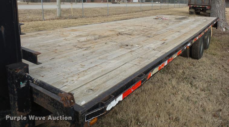 image for item BI9144 1999 Starlite equipment trailer