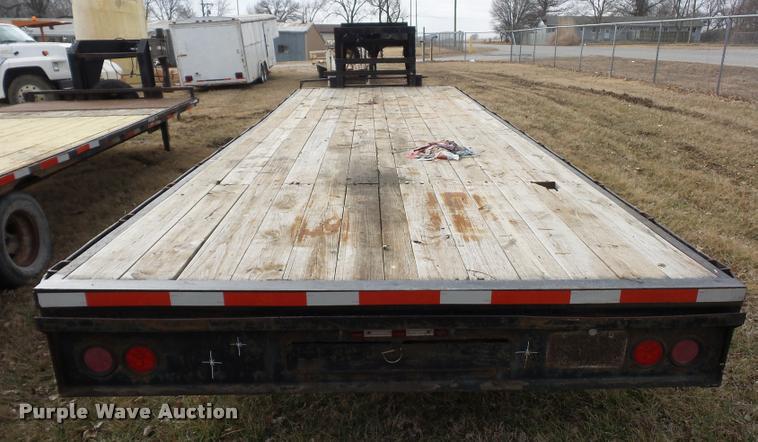 image for item BI9144 1999 Starlite equipment trailer