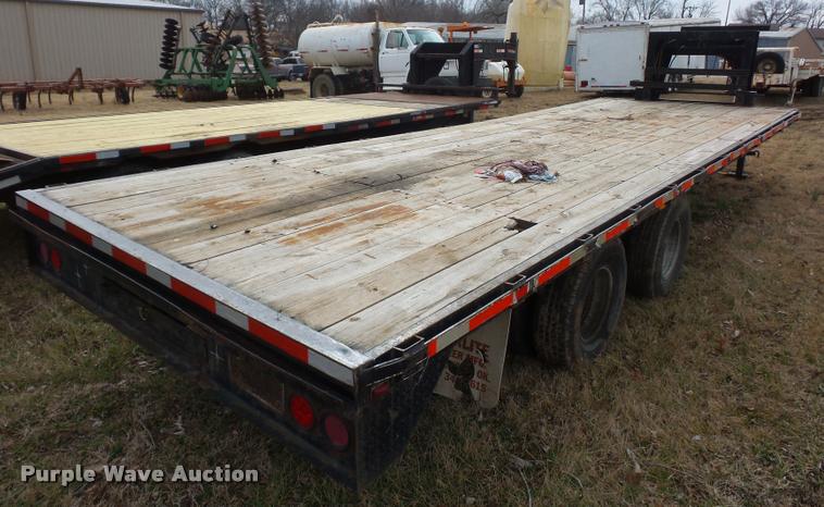 image for item BI9144 1999 Starlite equipment trailer