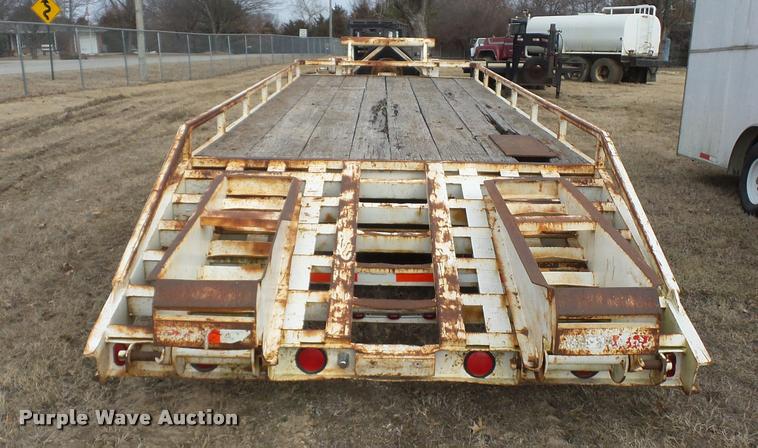 image for item BI9145 1984 Belshe T-8G equipment trailer