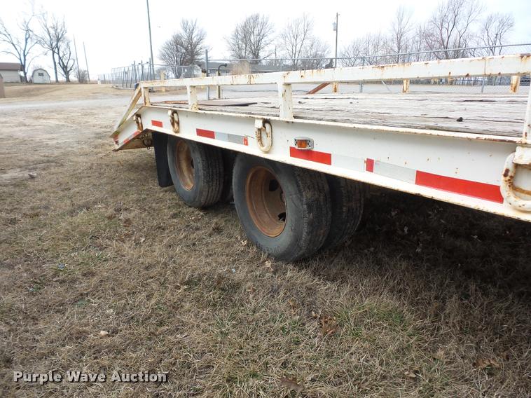 image for item BI9145 1984 Belshe T-8G equipment trailer