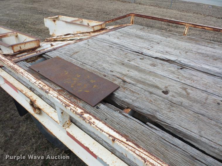 image for item BI9145 1984 Belshe T-8G equipment trailer