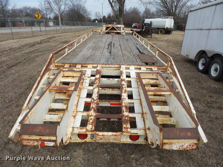 image for item BI9145 1984 Belshe T-8G equipment trailer