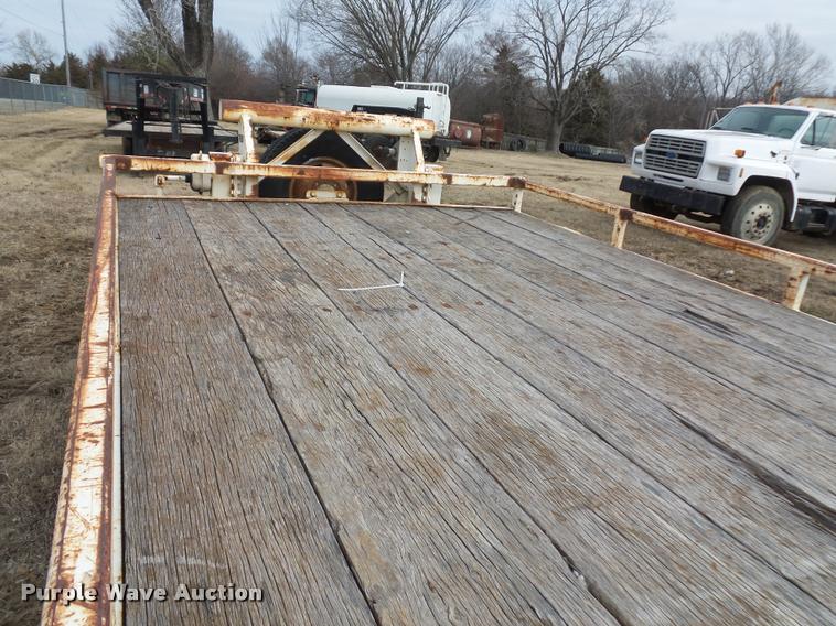 image for item BI9145 1984 Belshe T-8G equipment trailer