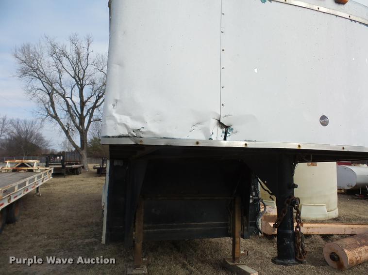 image for item BI9146 1995 Timberwolf enclosed cargo trailer