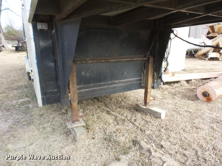 image for item BI9146 1995 Timberwolf enclosed cargo trailer