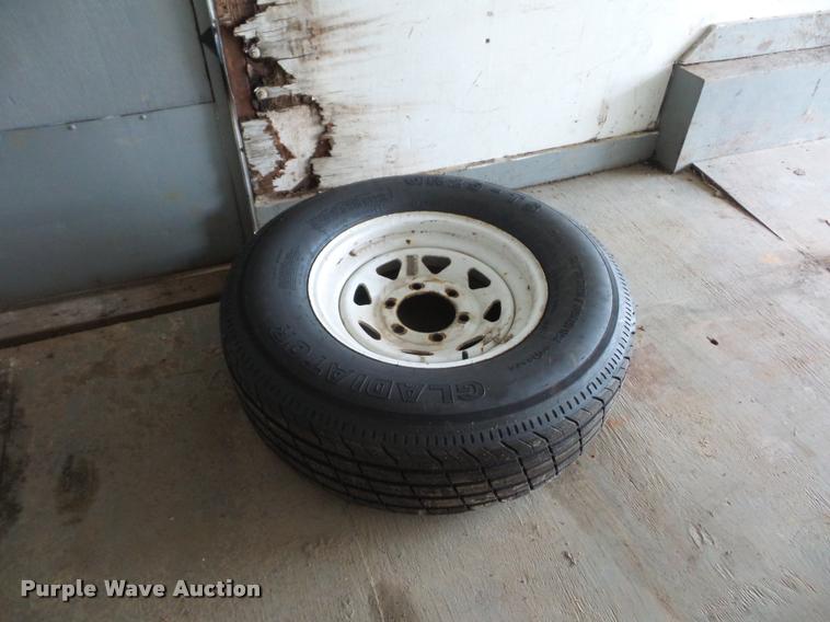 image for item BI9146 1995 Timberwolf enclosed cargo trailer