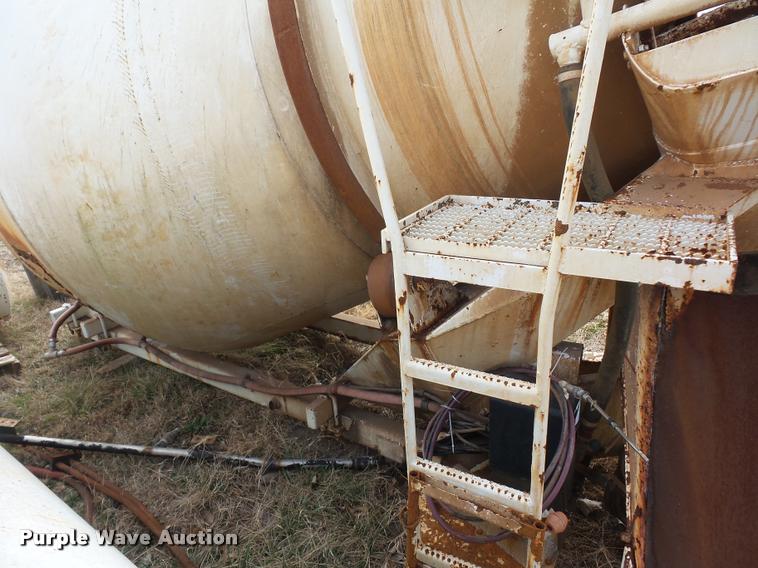 image for item BI9154 Ready mix truck bed