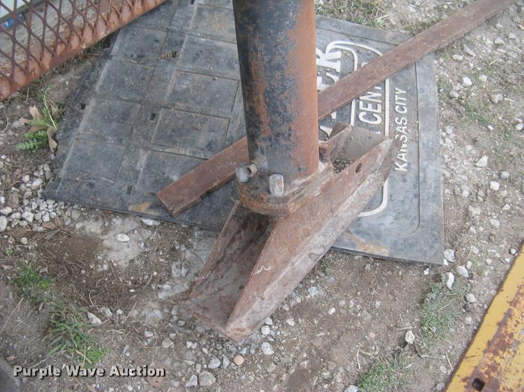 image for item BL9088 (2) MBW compactors