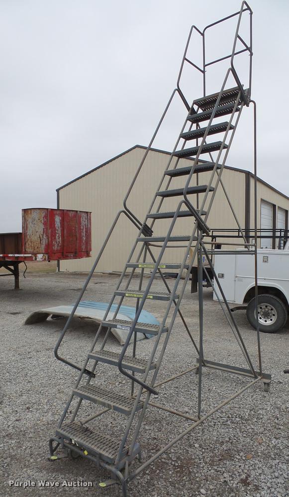 image for item BN9602 Portable stairs