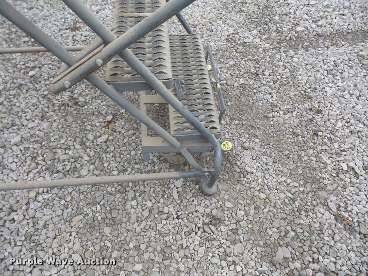 image for item BN9602 Portable stairs