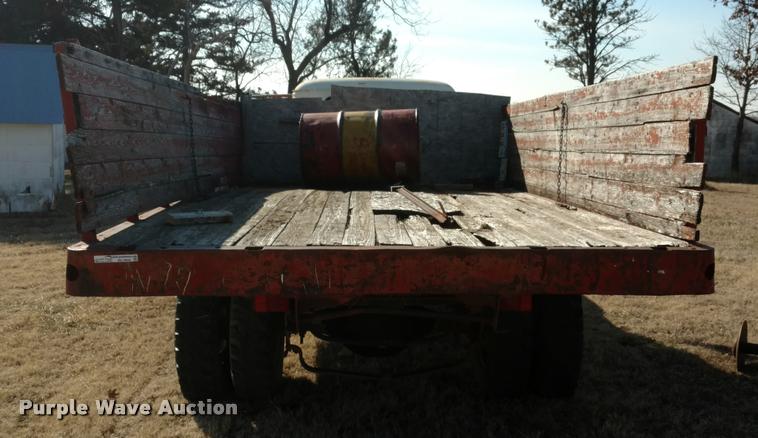 image for item BU9926 1959 Chevrolet Viking 60 grain truck