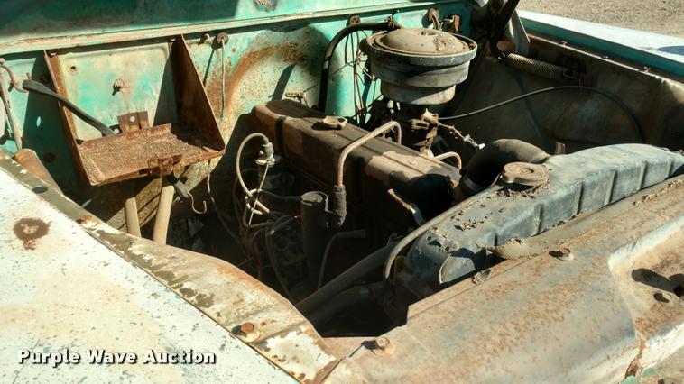 image for item BU9926 1959 Chevrolet Viking 60 grain truck