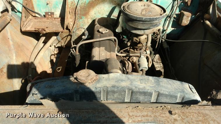 image for item BU9926 1959 Chevrolet Viking 60 grain truck