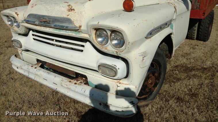 image for item BU9926 1959 Chevrolet Viking 60 grain truck