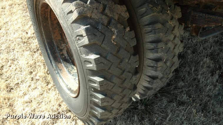 image for item BU9926 1959 Chevrolet Viking 60 grain truck