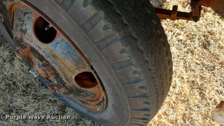 image for item BU9926 1959 Chevrolet Viking 60 grain truck