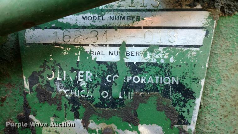 image for item BU9932 Oliver 550 tractor