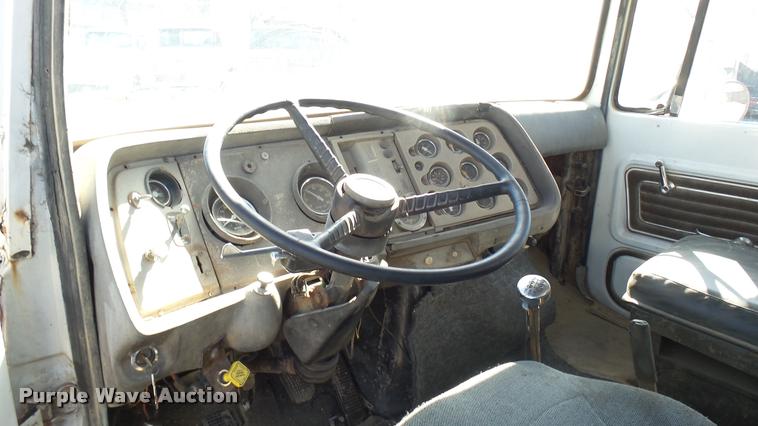 image for item CB9563 1971 Ford 9000 dump truck